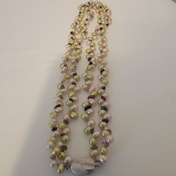 Pearl Necklace multiple color - Picture 3 of 4